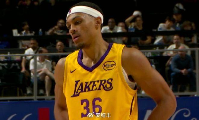 在线体育-防得状元摔倒在地！前广东外援升上首发，有望重回NBA