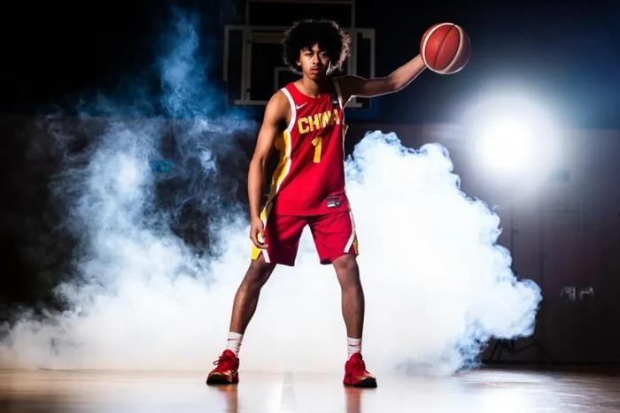 17岁的朱正很好，但他救不了中国男篮