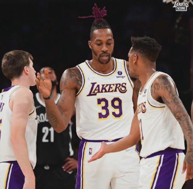 1633337375178028343.jpg 006x0sK9gy1gv32heygktj60j60isdid02.jpg