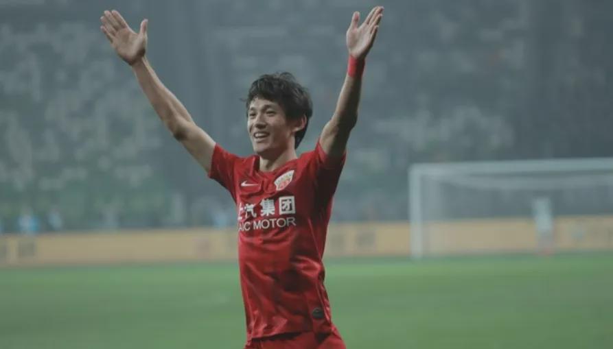 官方网站-0-6！中超冠军溃败，申花队1-1爆冷，国足将大战乌兹别克斯坦队